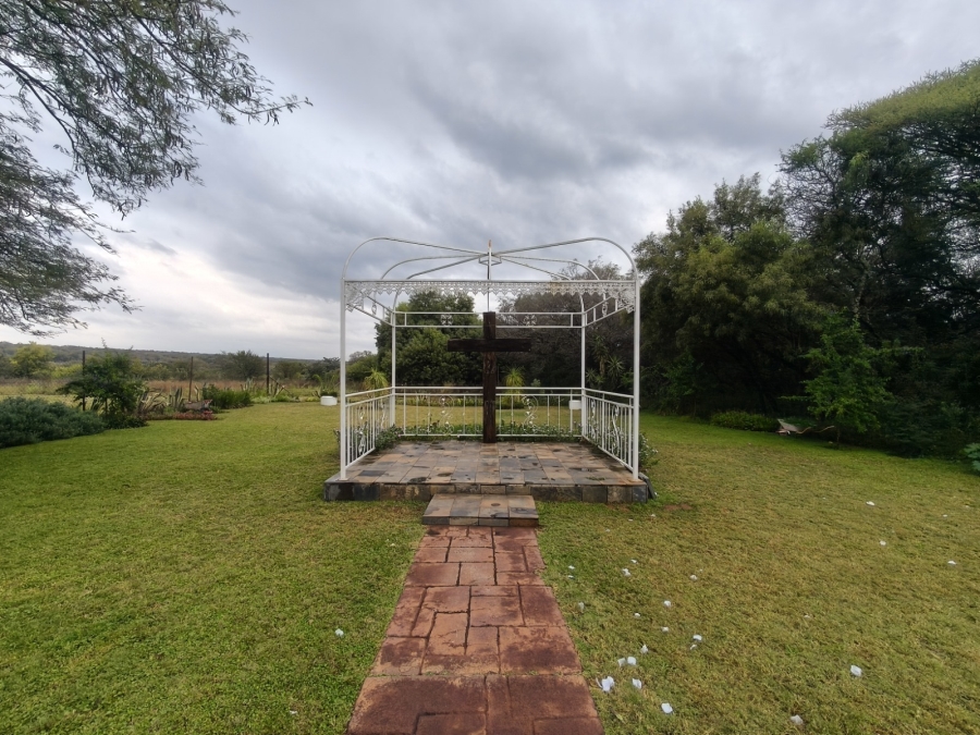 Commercial Property for Sale in Lindleyspoort North West
